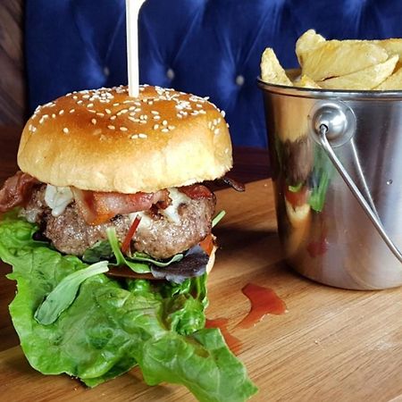 Oyo The Kilburn Arms Bed & Breakfast London Eksteriør bilde