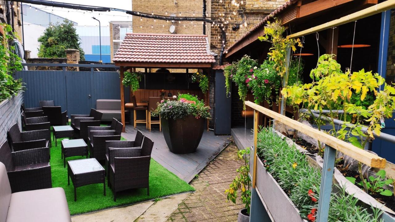 Oyo The Kilburn Arms Bed & Breakfast London Eksteriør bilde